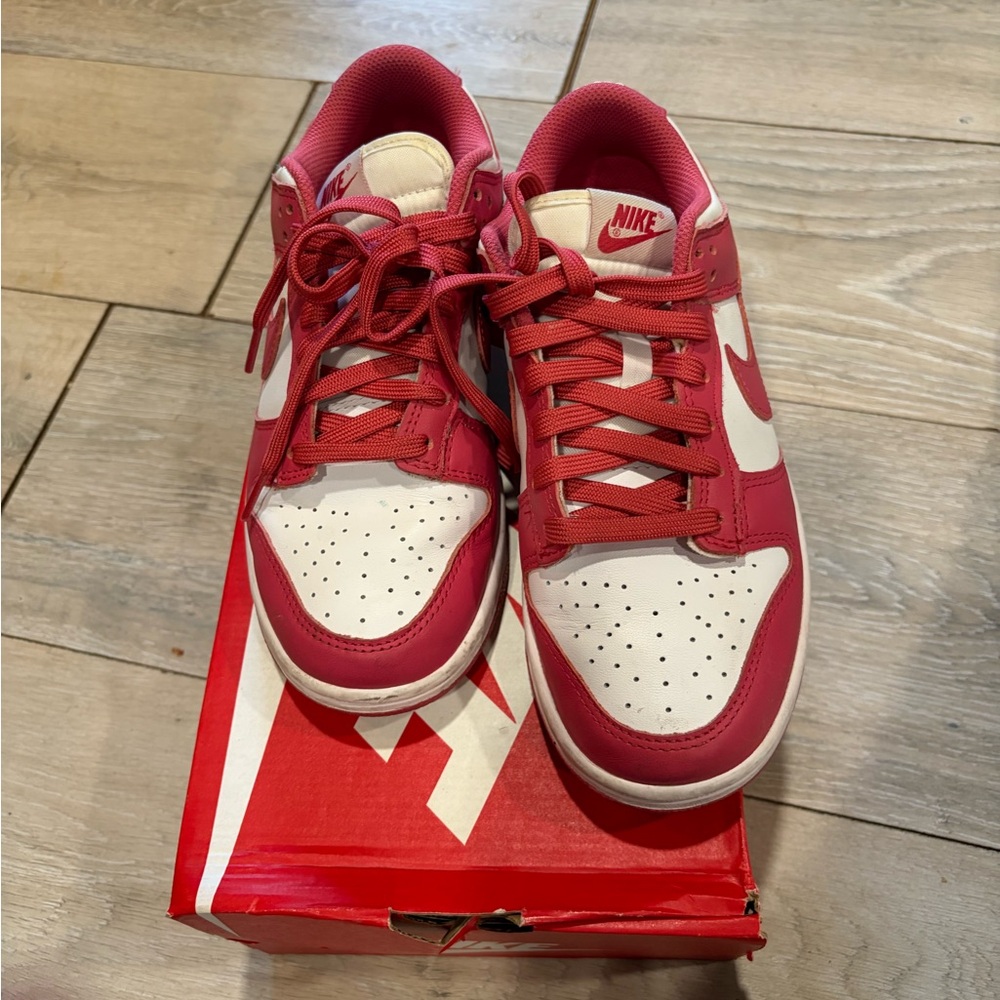 Nike Men’s Red and White Low-Top Sneakers